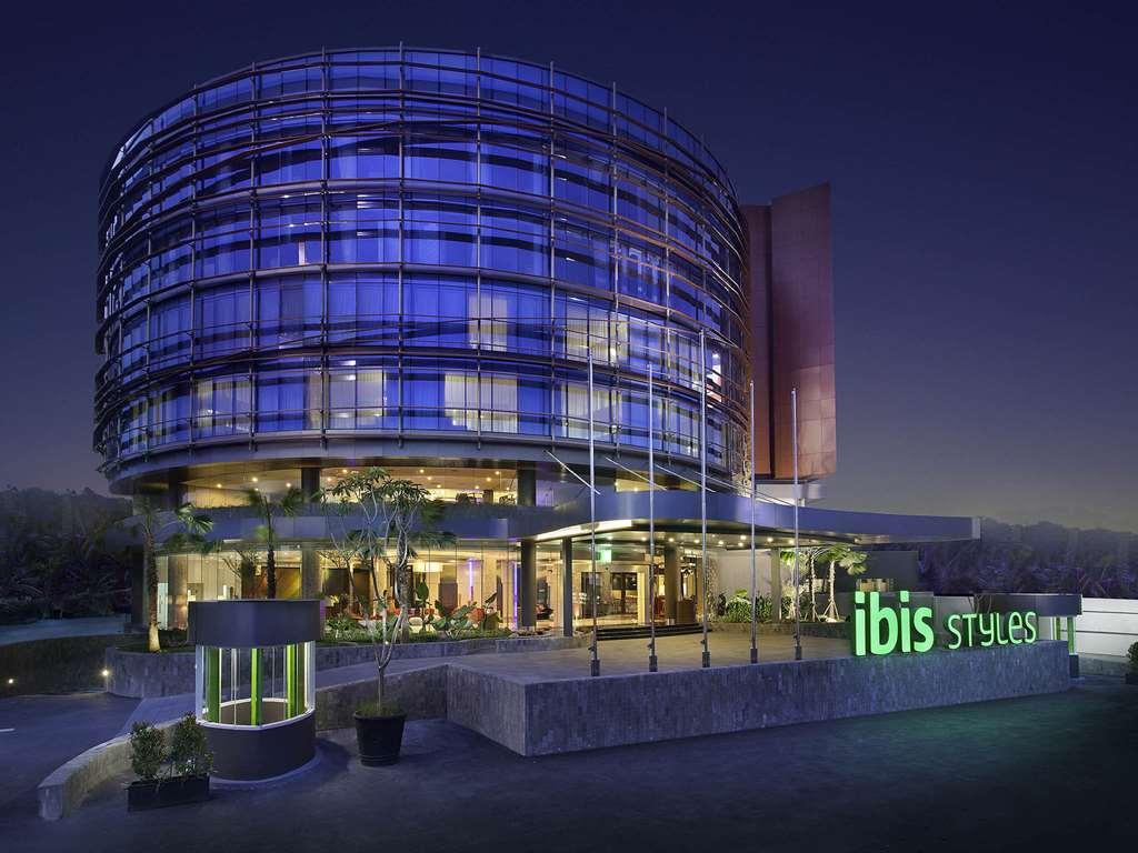 טנגרנג Ibis Styles Jakarta Airport מראה חיצוני תמונה