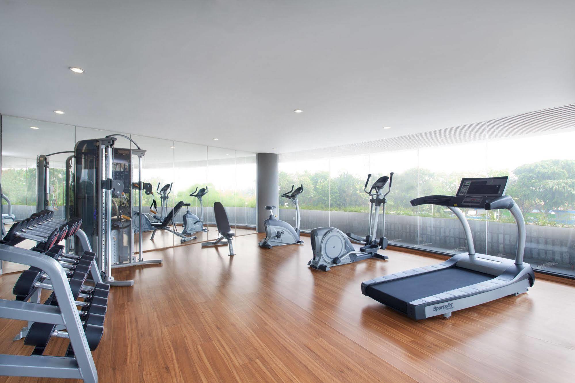 טנגרנג Ibis Styles Jakarta Airport מראה חיצוני תמונה