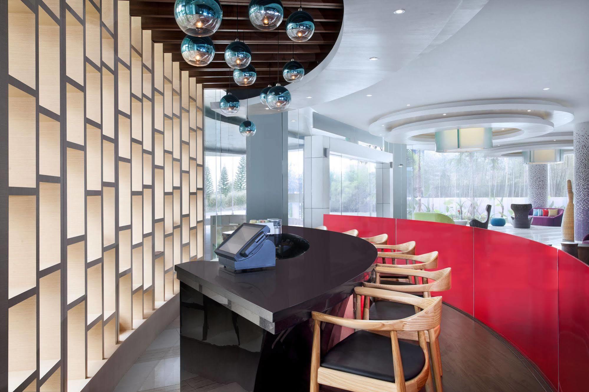 טנגרנג Ibis Styles Jakarta Airport מראה חיצוני תמונה